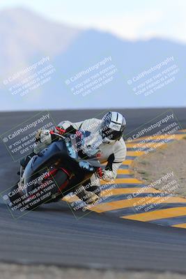 media/Oct-03-2022-Moto Forza (Mon) [[5f077a3730]]/Advanced Group/Session 5 (Turn 12)/